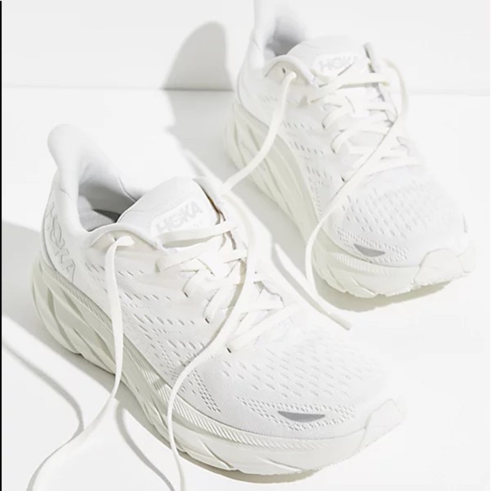 Hoka One One W Clifton 8  Wide Size (D)Women Sneakers White